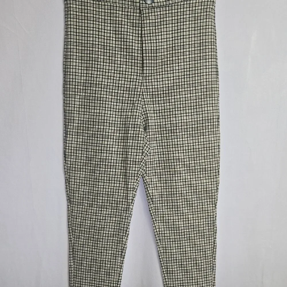 Zara Dark Green and Cream Checkered/Plaid Cropped Pants - Picture 2 of 15